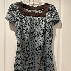 Square neck blouse
